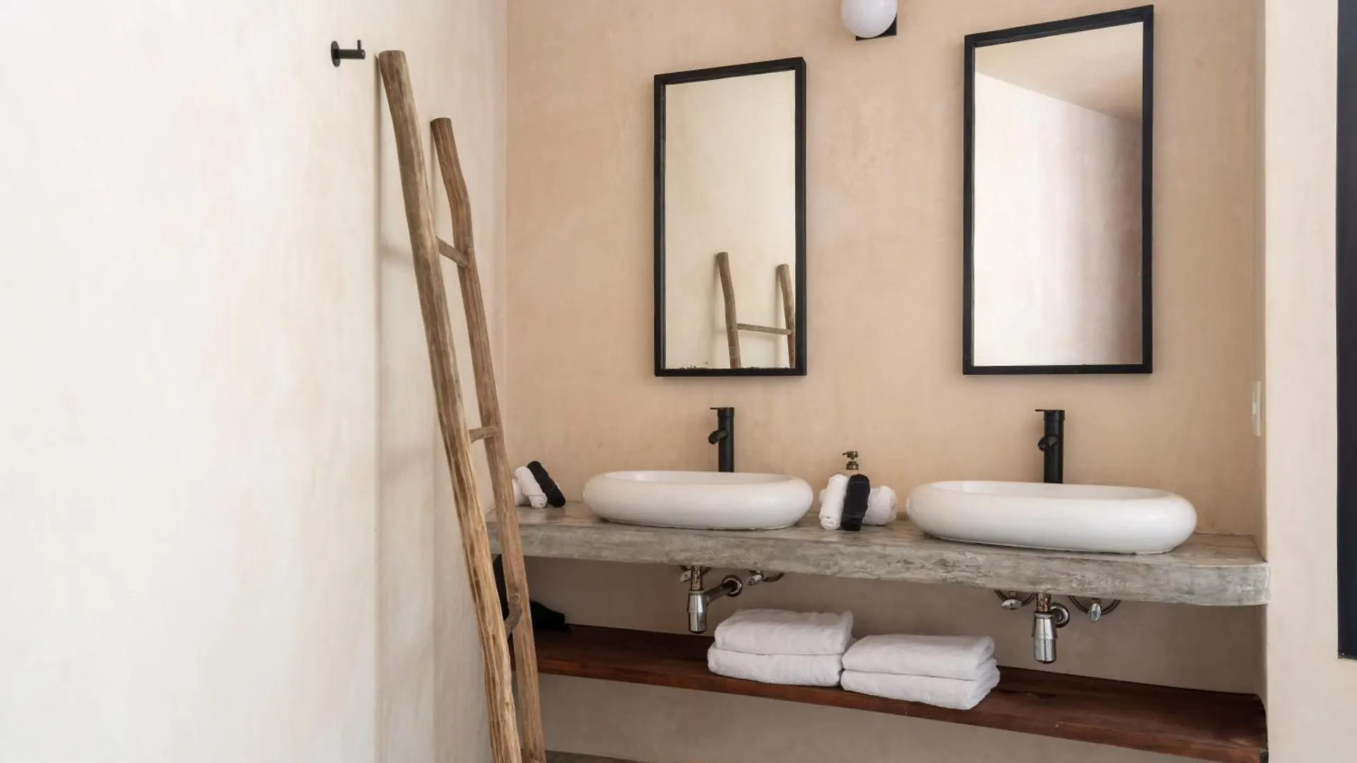 2 Tropical Bohemian Villas-2 Priv Pool-Bbq 3A-3B Tulum 0*,