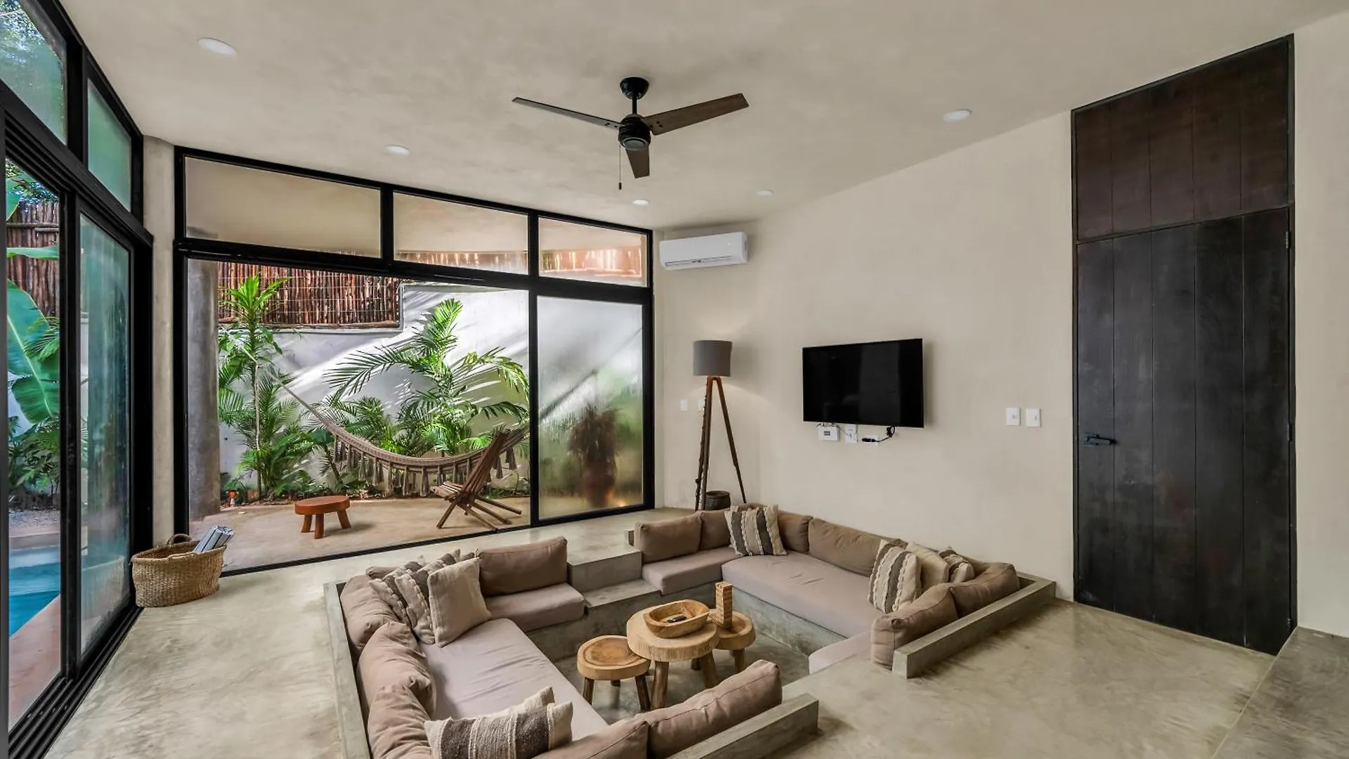 2 Tropical Bohemian Villas-2 Priv Pool-Bbq 3A-3B Tulum 0*,  Meksyk